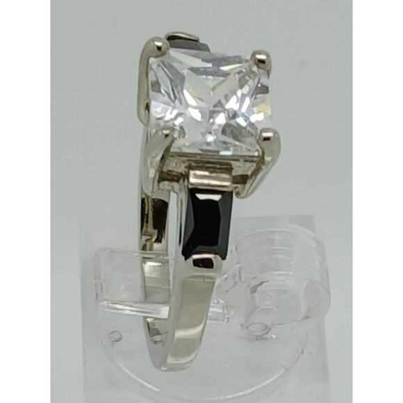 Vintage 3-Stone Gold GP Silver Tone Princess Cut Black CZ Engagement Ring Size 8 - Picture 9 of 10